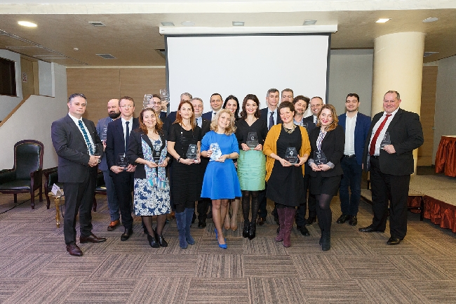 --startron--smart-investigator-premiu-pentru-cea-mai-buna-solutie-eprotection-in-cadrul-galei-efinance-2017--endron----starteng--smart-investigator-received-the-best-eprotection-solution-award-at-the-efinance-gala-2017--endeng--