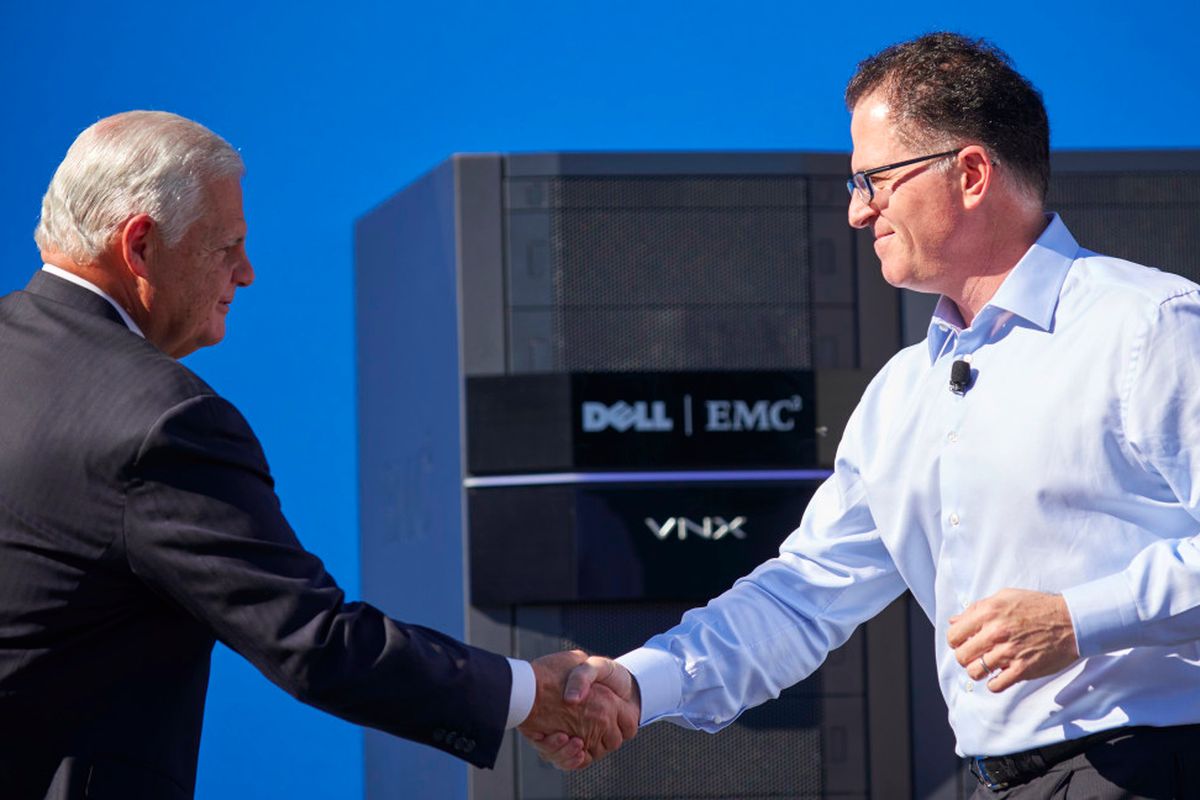 --startron--dell-preia-compania-emc-printr-o-tranzactie-numita-de-experti-cea-mai-mare-din-istoria-it--endron----starteng--dell-acquires-emc-in-what-the-experts-call-the-biggest-tech-merger-ever--endeng--