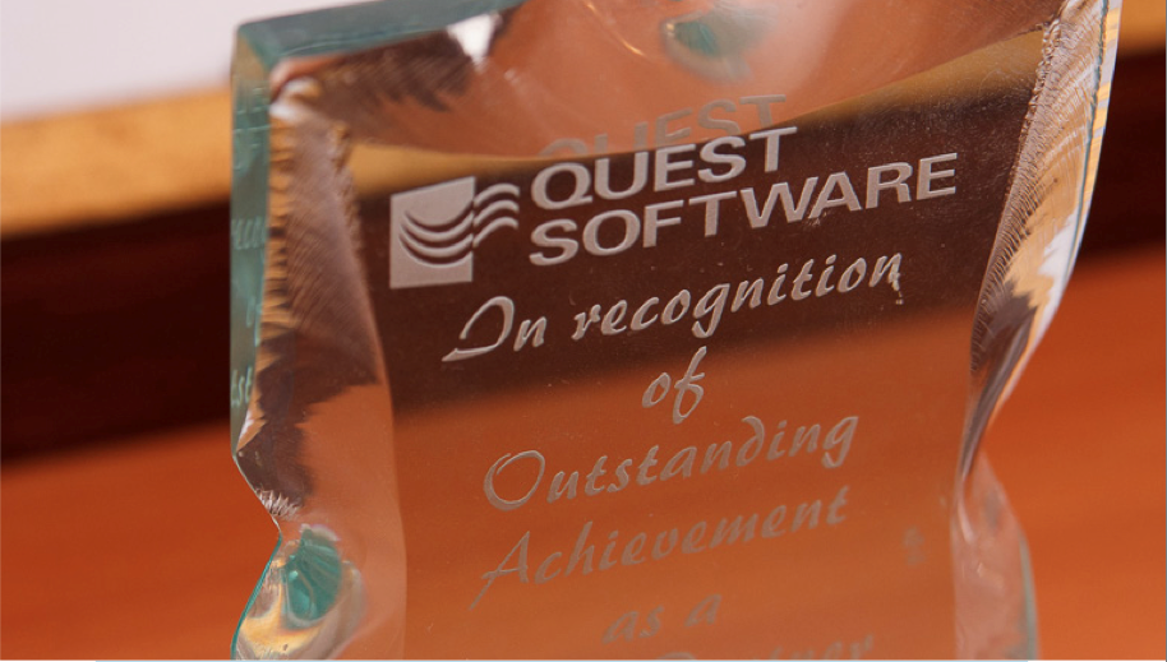 --startron--q-east-software-furnizor-multipremiat-pentru-solutii-cibernetice-inovative--endron----starteng--q-east-software-multi-awarded-vendor-for-innovative-technologies--endeng--